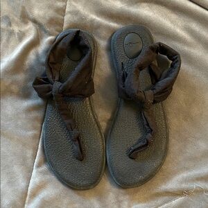 Sanuk Black Women's Sandals size 7